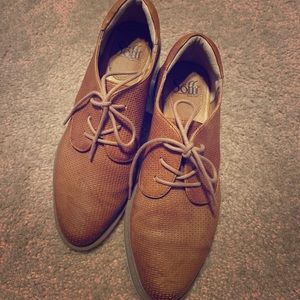 Brown leather shoe